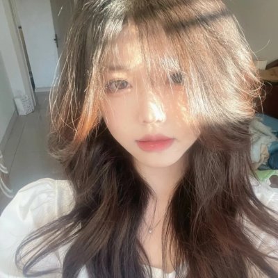 独自夜归的女孩